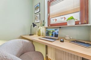 Stay Malou Apartment zentrumsnah mit Kaffee-Teebar, Arbeitsplatz, Balkon und kostenlosen Stellplatz