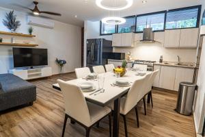 Two-Condos House in Great location with Rooftop and Pool and BBQ