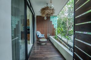 Two-Condos House in Great location with Rooftop and Pool and BBQ