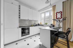 Warsaw - Workspace & Park nearby - by Rentujemy