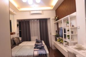 Affordable Twin Bed Stay Netflix WiFi Balcony