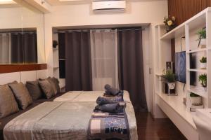 Affordable Twin Bed Stay Netflix WiFi Balcony