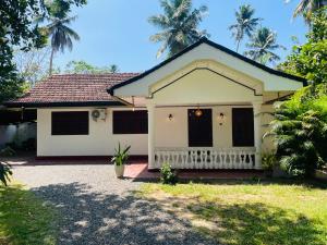 New South Corner Villa