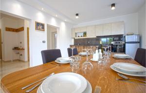 Cozy Apartment In Koper With Sauna