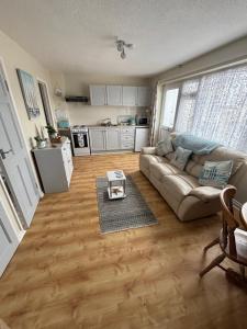 Hillview 1st floor apartment