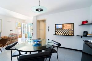 Intera casa ad uso esclusivo con 3 camere 2 bagni giardino wifi parcheggio lavatrice microonde barbecue macchina caffè