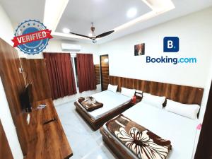 HOTEL MALWA RESIDENCY FULL AIR CONDITIONING WITH LIFT FACILITY NEAR UJJAIN JUNCTION RAILWAY STATION AND MAHAKALESHWAR JYOTIRLINGA UJJAIn