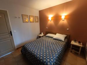 Jolie appartement PIERRE & VACANCES avec vue sur mer St TROPEZ