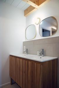 Maisons de vacances L-abri de Saint-Germain, between lake and mountains : photos des chambres