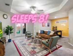 Family Getaway! Near Lackland, SeaWorld & DT SA - Von Ormy