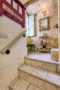 Valletta Townhouse with Maltese Balcony