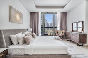 New Luxury 1BR Apart Business Bay with Balcony