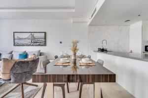 New Luxury 1BR Apart Business Bay with Balcony