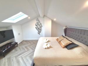 Luxury 3 bed 2 bath flat Cannes Croisette