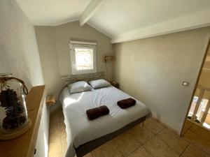 pretty villa club cosy Bandol