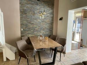 pretty villa club cosy Bandol