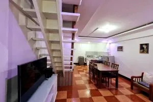 Spacious Stylish Home in the Heart of Calapan City, Accommodates up to 15pax - 波尔多·格尼拉