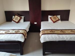 Hotel in central HaLong bay, very friendly, spotless, spacious and airy