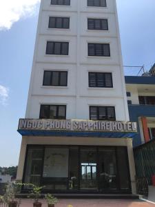 Hotel in central HaLong bay, very friendly, spotless, spacious and airy