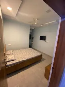 Yugander lodge - Baramati