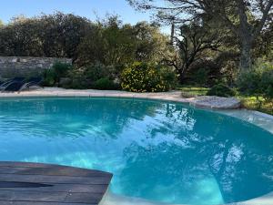 Maisons d'hotes A l-ombre des pins : photos des chambres