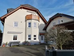 Ferienwohnung Schmitz - 林德拉尔