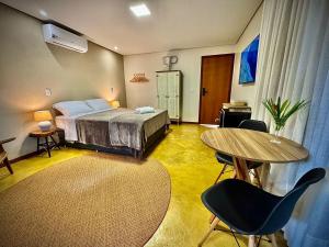 Vila Puru - 6 apartamentos - 2 com jacuzzi e 4 sem - Café da manhã à parte