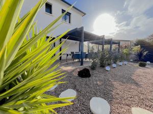 Maisons de vacances MAISON a Ajaccio tout CONFORT- proche plage et aeroport- Exterieur privatif avec barbecue : photos des chambres