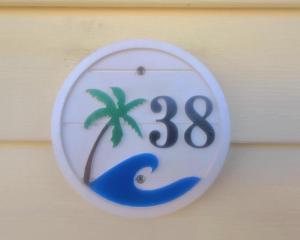 Beautiful Views And Just Steps To The Beach - #38 Sleeps 7