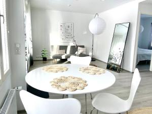 Valoisa uusi kaksio keskellä Suomea