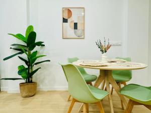 FLAT A - Wide & Cool Flat Next To Historic Center