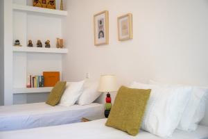 Elns Sunlit Apartment