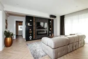 SkyView Apartment Unic, Select, Ultimul Etaj, Confort Premium în Royal Town Copou - Valea Lupului