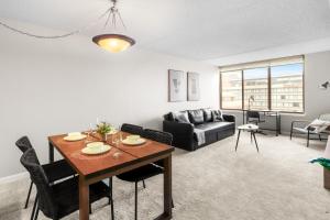 Business District Modern Apartment