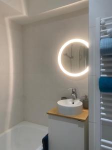 Studio Blue Nimes - Centre Historique de Nimes