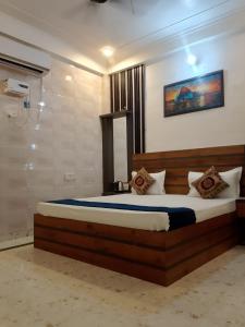 The NIRMALA PALACE 600 mitr only ram temple