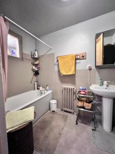 B&B / Chambres d'hotes Au Petit Bonheur : photos des chambres
