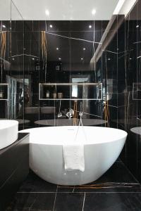 SkyView Apartment Unic, Select, Ultimul Etaj, Confort Premium în Royal Town Copou