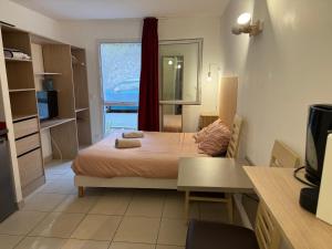 Le Clos dAix Célony studio 9 parking