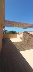 Penthouse 2 pièces avec terrasse vue mer à 150 m de la plage