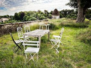 B&B / Chambres d'hotes Maison Beurdelaine : photos des chambres