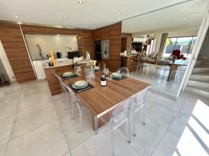 Gîte BB Chic du Domaine de la Franquette - Piscine Chauffée & SPA