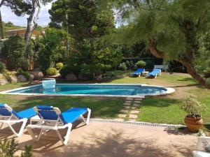 Tamariu Chalet, 3 Bedroom in main house and self contained unit