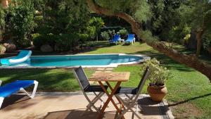 Tamariu Chalet, 3 Bedroom in main house and self contained unit