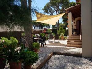 Tamariu Chalet, 3 Bedroom in main house and self contained unit