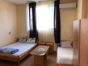 стаи за гости Контраст - Yambol