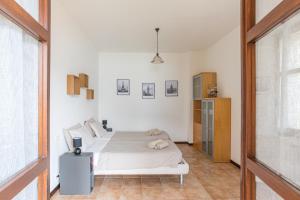 Teo s House private parking and lake view