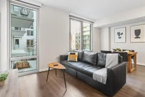 Comfy Stay by Clarendon Metro - Fort Myer Heights