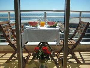 Haven in Lisbon - Exquisite Top Floor with 7 meters Balcony to the Longest Waterfront in Lisbon