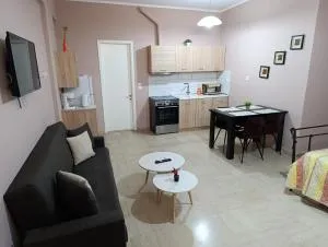 Savvas&Katia's luxury studio - Mantoúkion